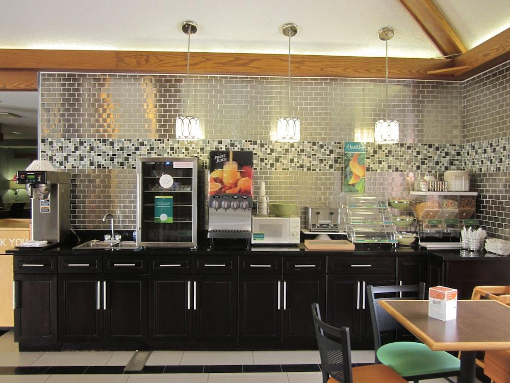 Quality Inn Upper Sandusky Exterior photo